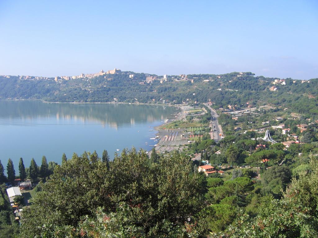 B&B Villino Lory Marino Bagian luar foto